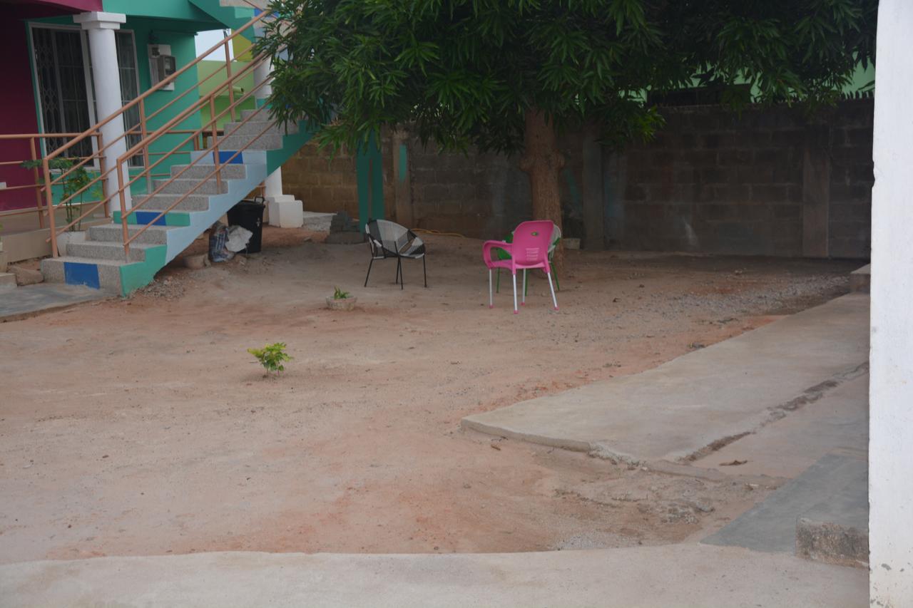The Accra Backpackers Hostel Extérieur photo